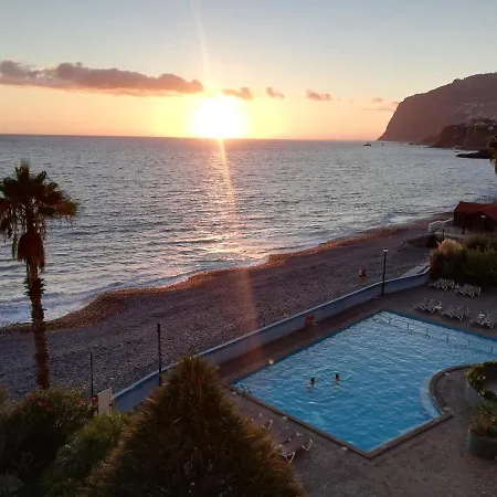 By The & Pool Apartment Funchal (Madeira)