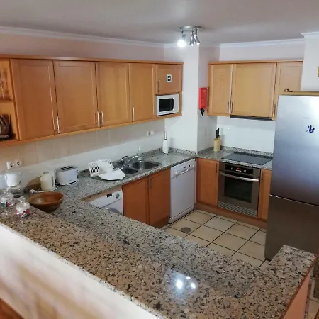 Apartment By The & Pool Funchal (Madeira)